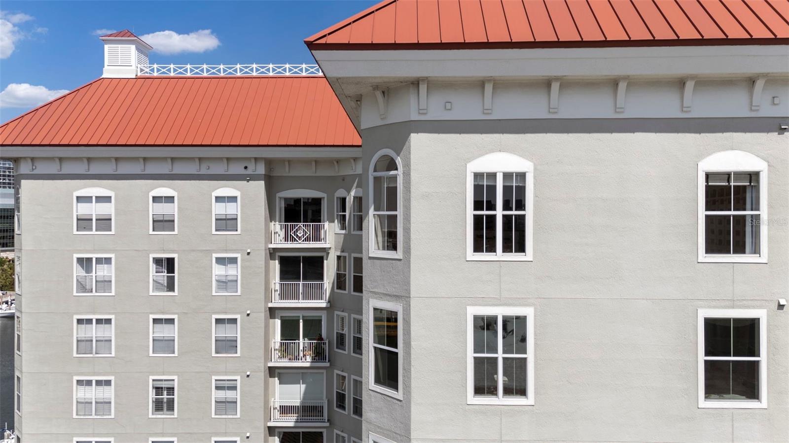 PARKCREST HARBOUR ISLAND CONDO - Residential