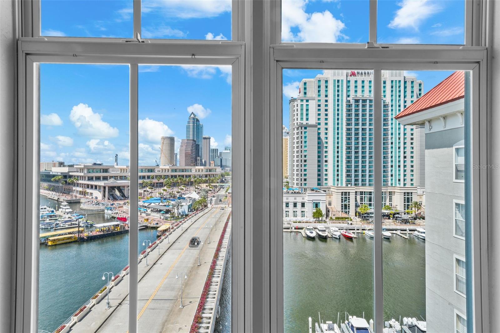 PARKCREST HARBOUR ISLAND CONDO - Residential