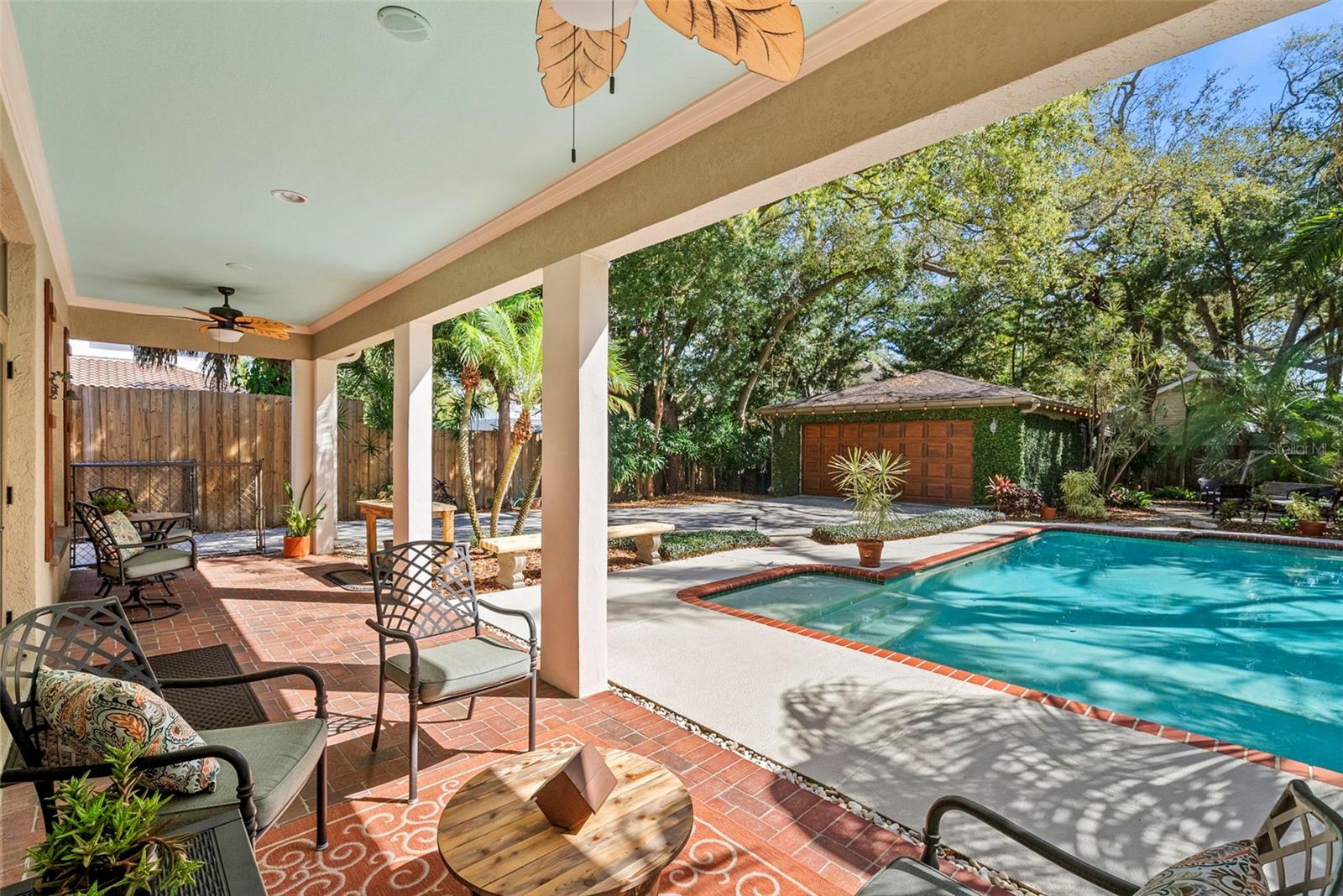 HARBOR VIEW PALMS - Residential