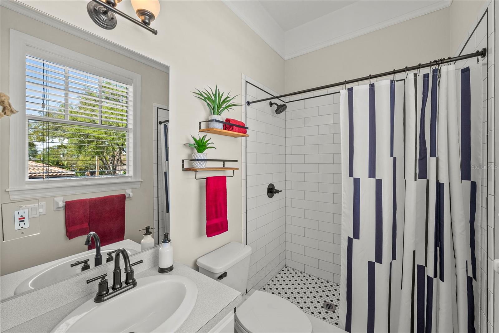 HARBOR VIEW PALMS - Residential