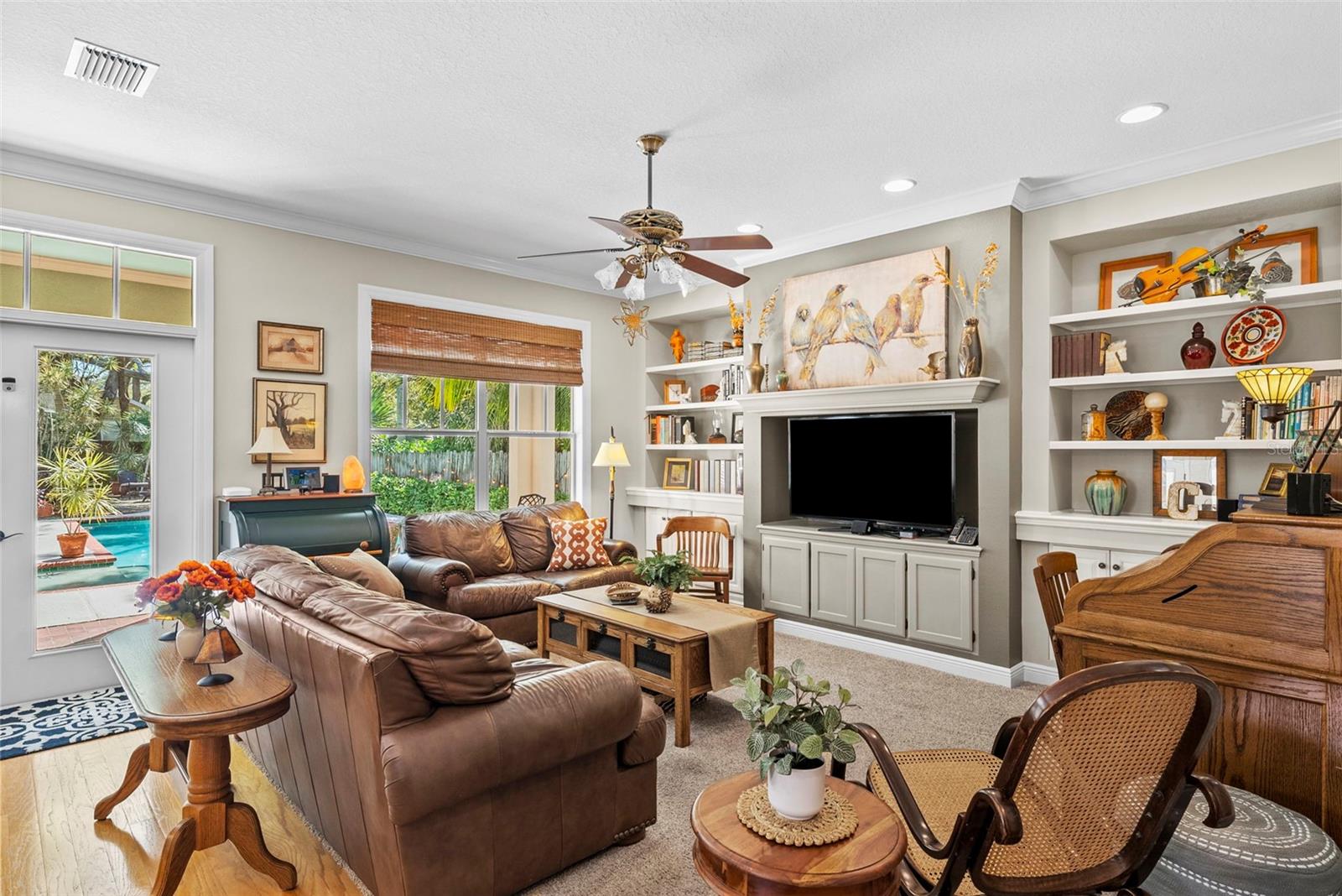 HARBOR VIEW PALMS - Residential