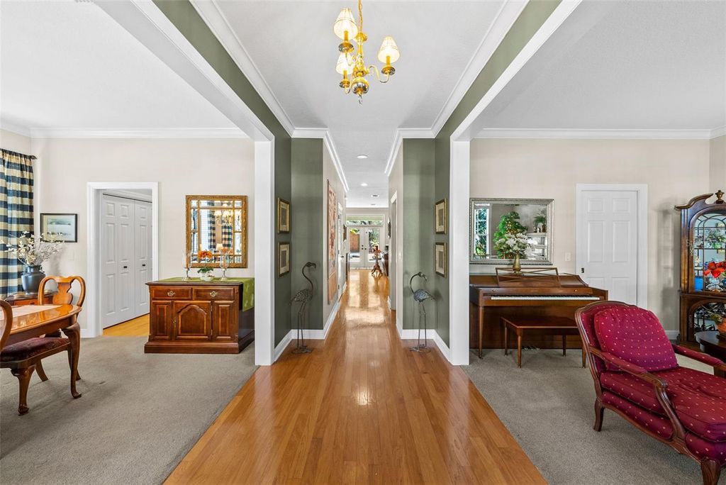 Photo of 3224 W Lawn Avenue, Tampa, FL 33611 (MLS # TB8483422)