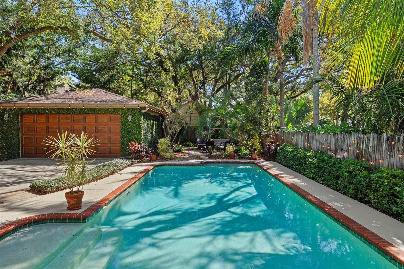 HARBOR VIEW PALMS - Residential