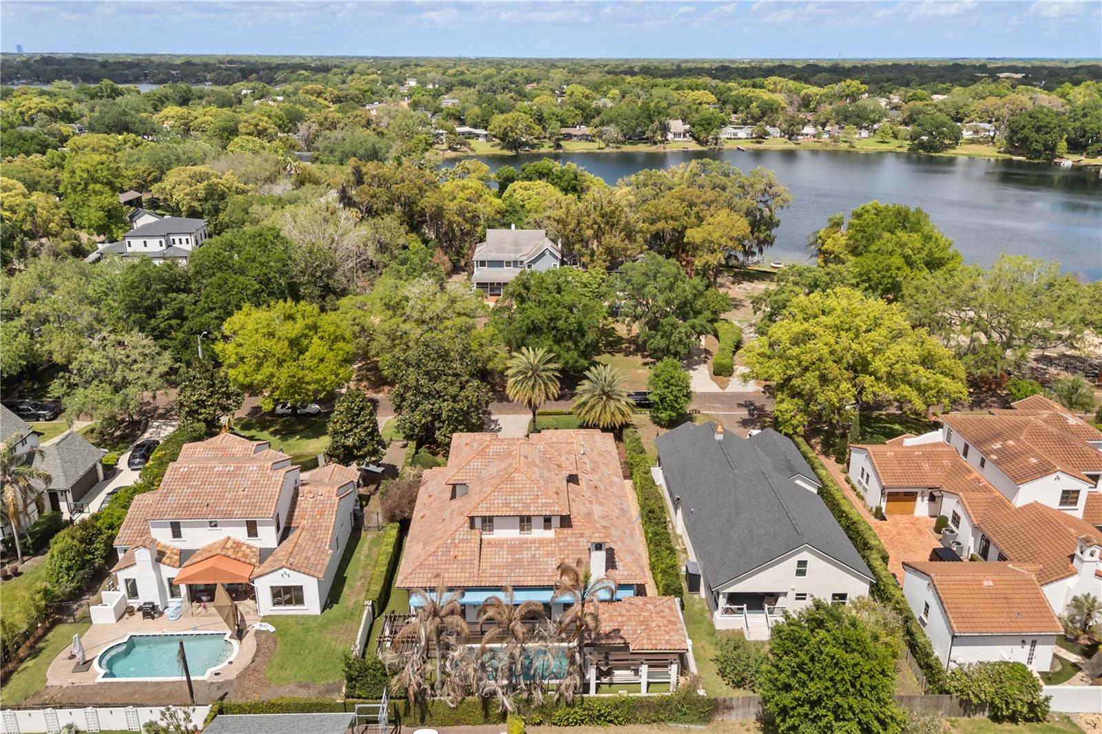 SYLVAN LAKE SHORES - Residential