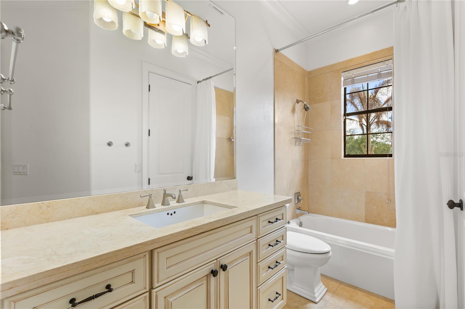 SYLVAN LAKE SHORES - Residential