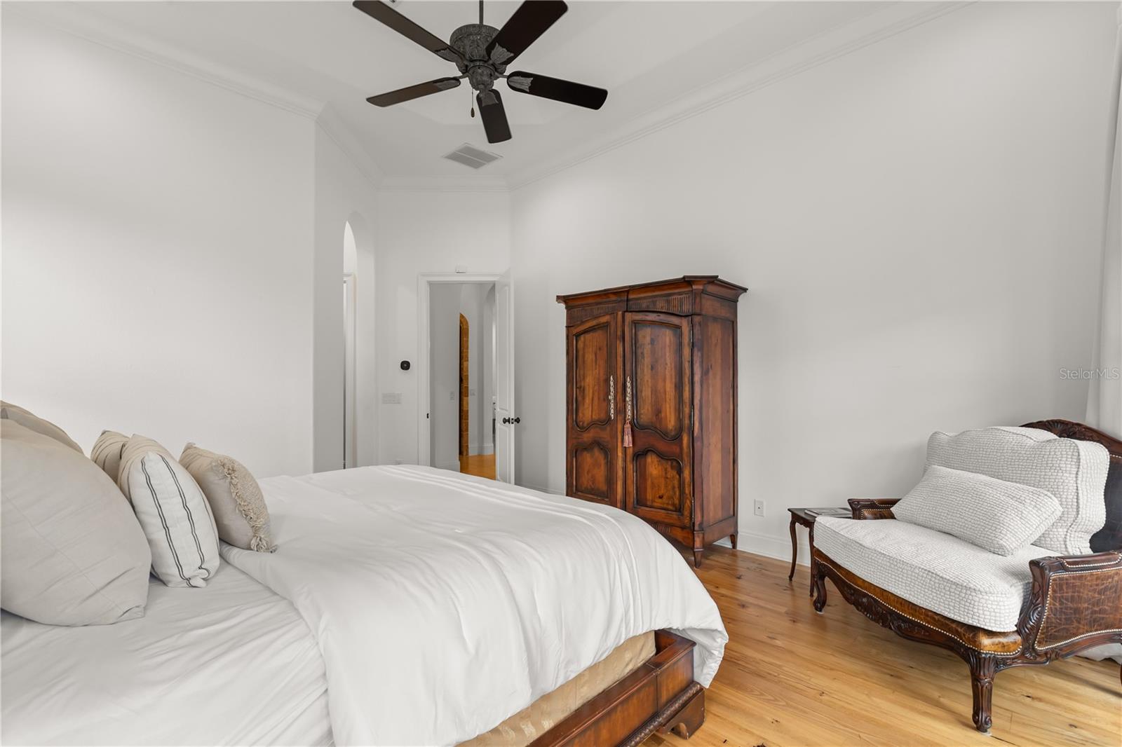 SYLVAN LAKE SHORES - Residential