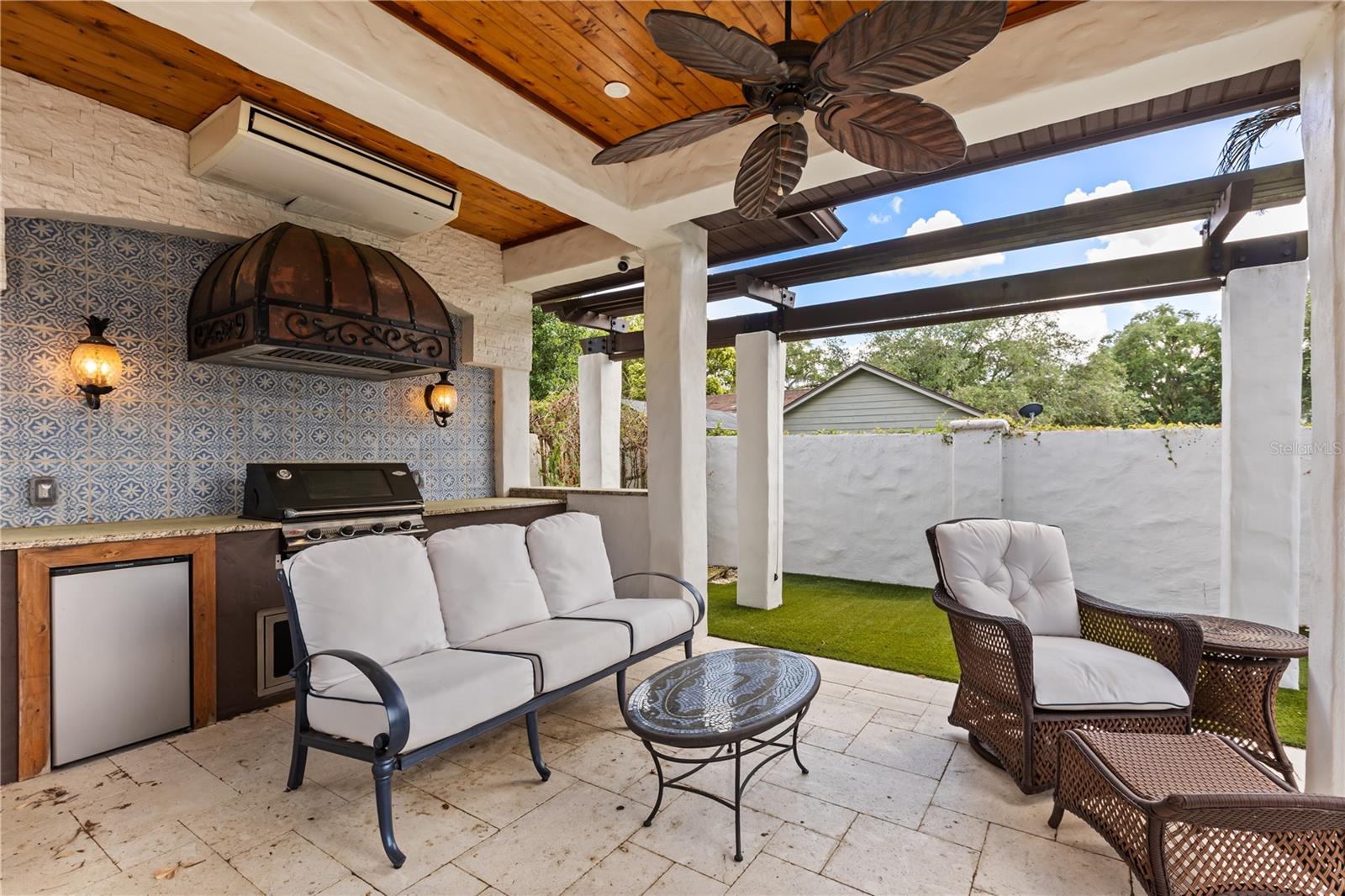 SYLVAN LAKE SHORES - Residential