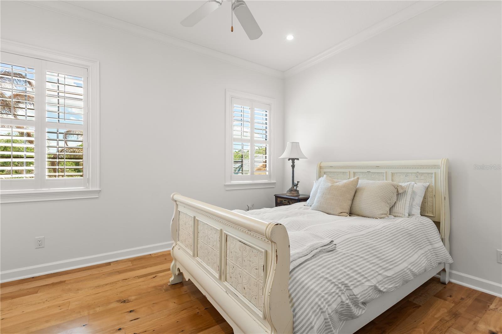 SYLVAN LAKE SHORES - Residential