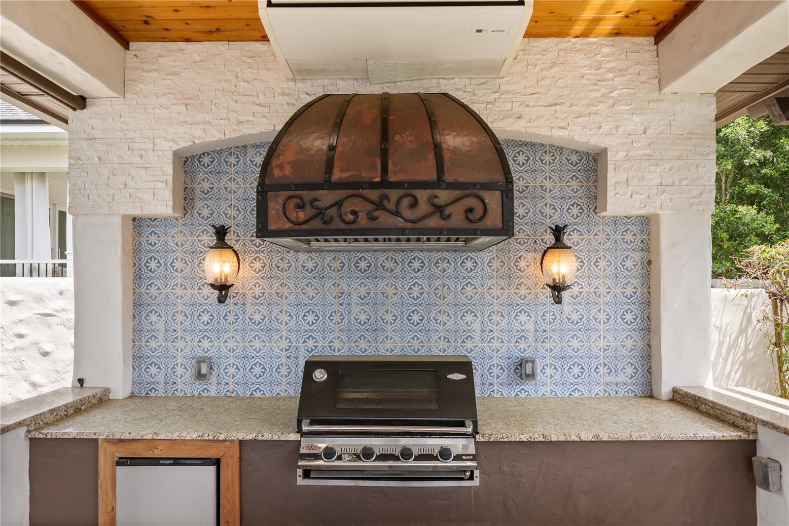 SYLVAN LAKE SHORES - Residential