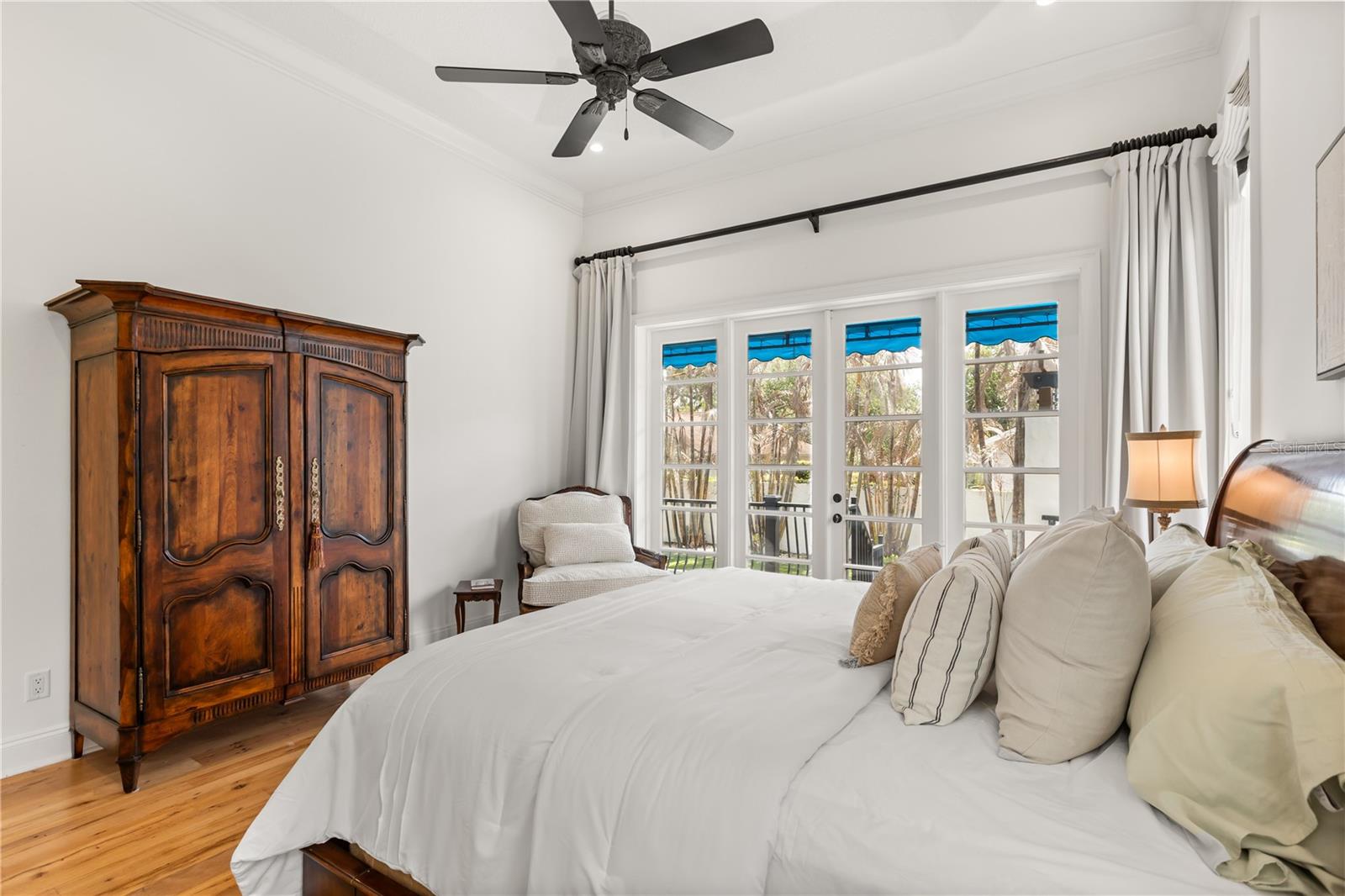 SYLVAN LAKE SHORES - Residential