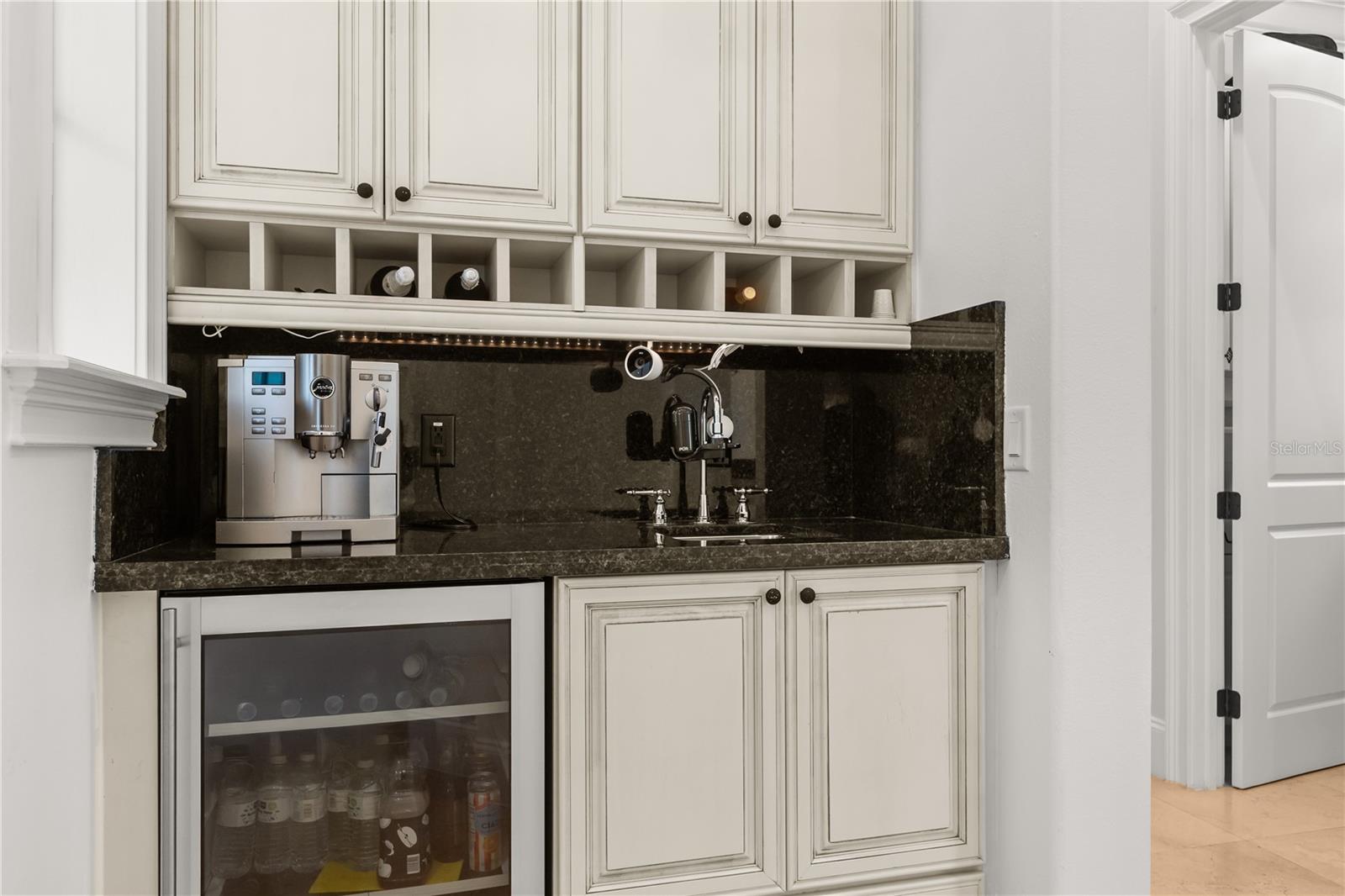 SYLVAN LAKE SHORES - Residential