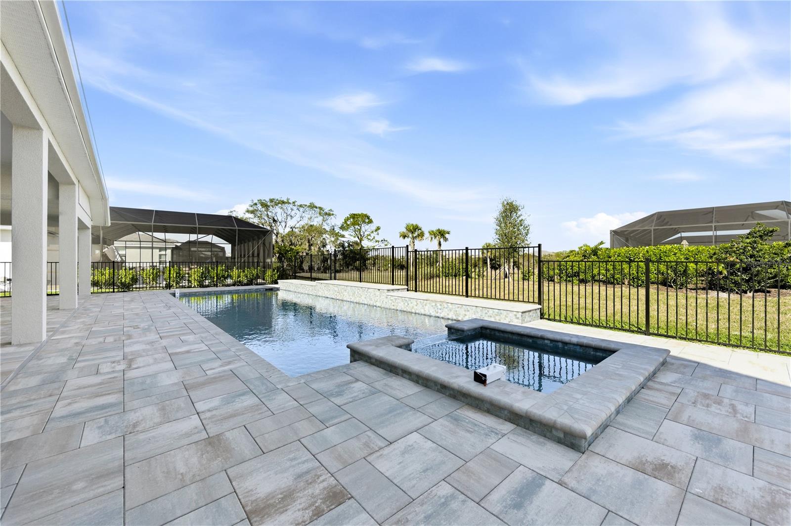 ISLES AT LAKEWOOD RANCH PH III - Residential