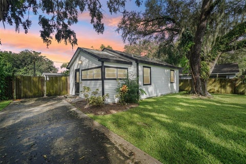 Photo of 6806 N 17th Street, Tampa, FL 33610 (MLS # TB8556748)