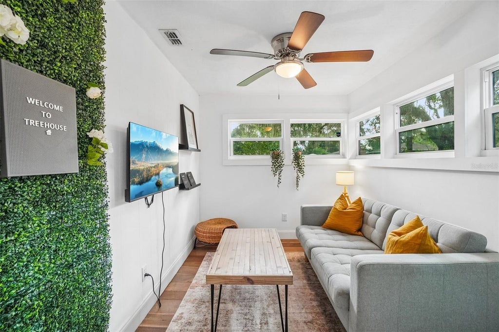 Photo of 6806 N 17th Street, Tampa, FL 33610 (MLS # TB8556748)