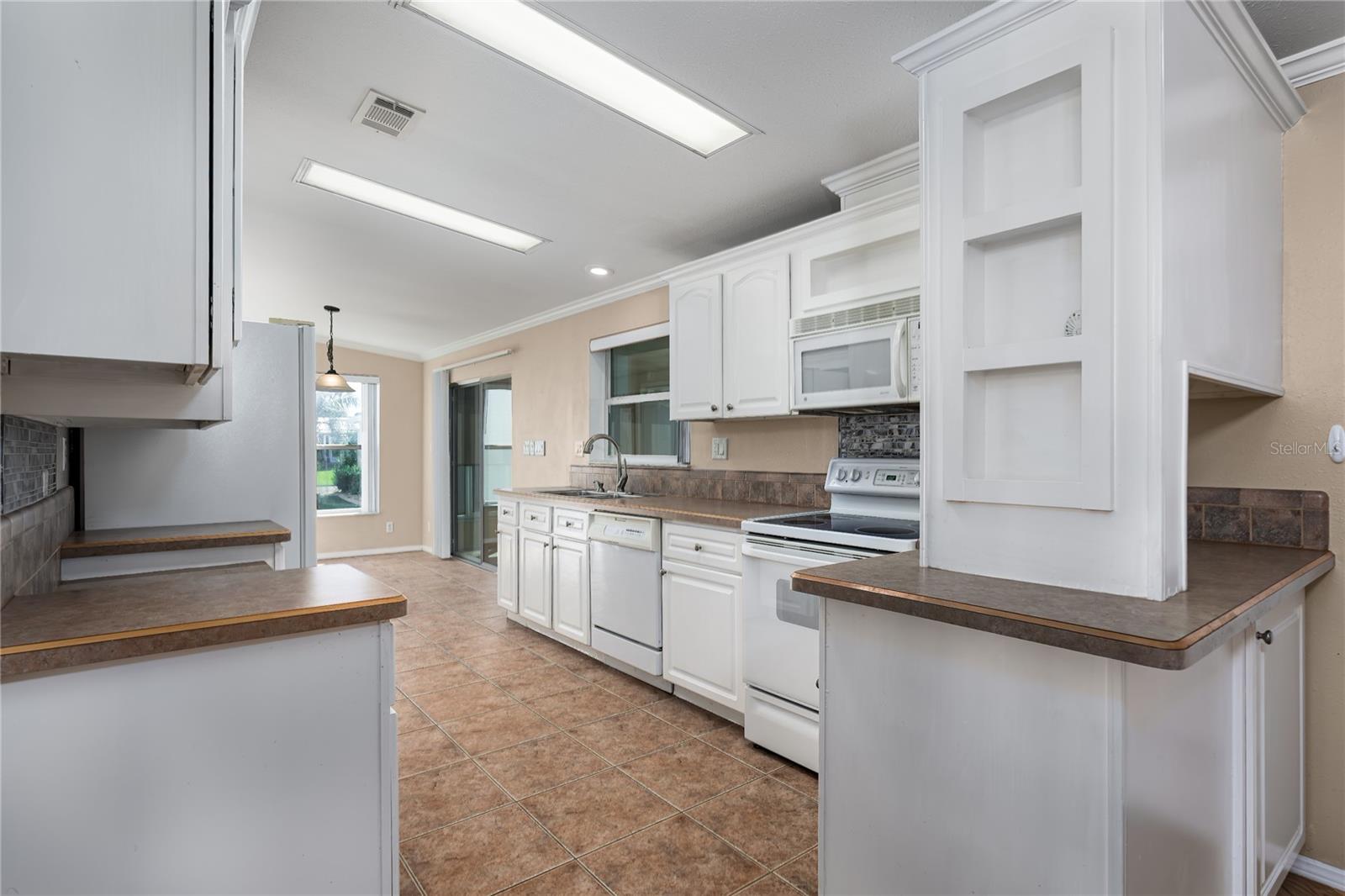 IMPERIAL LAKES ESTATES UNIT II - Residential