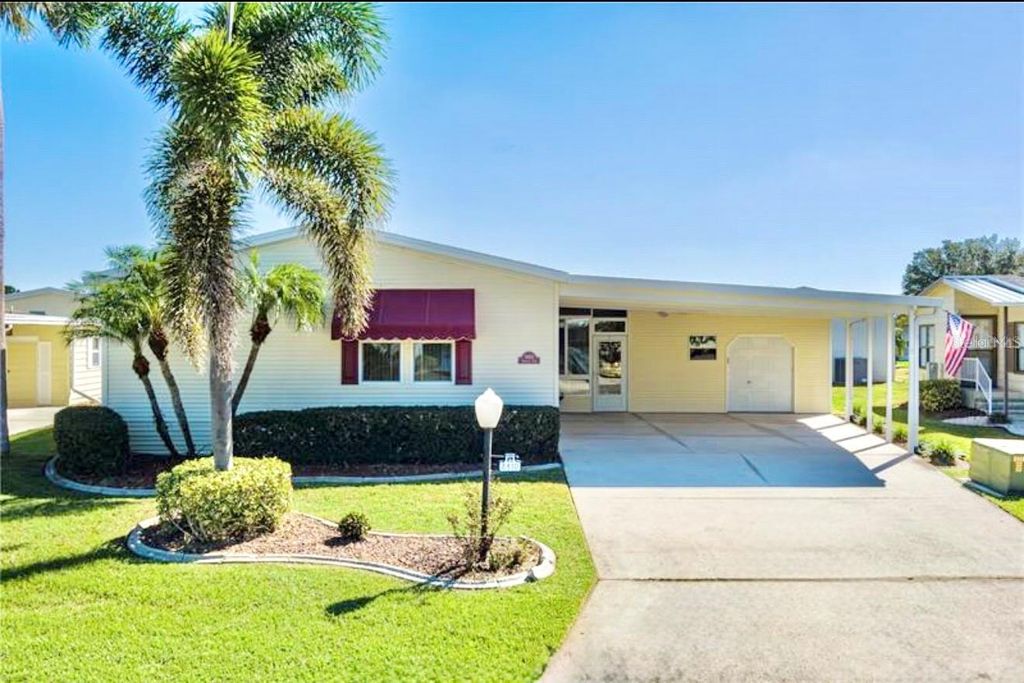 Photo of 8410 Imperial Circle, Palmetto, FL 34221 (MLS # A4668020)
