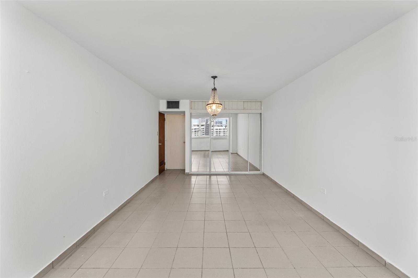 CONDOMINIUM SON SID - Residential