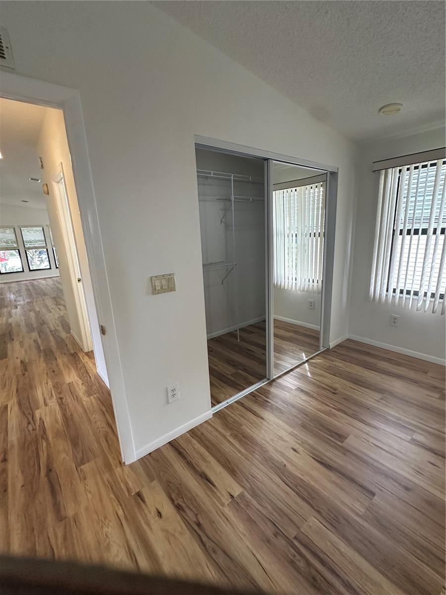 LADY LAKE ORANGE BLOSSOM GARDENS UNIT 11 - Residential