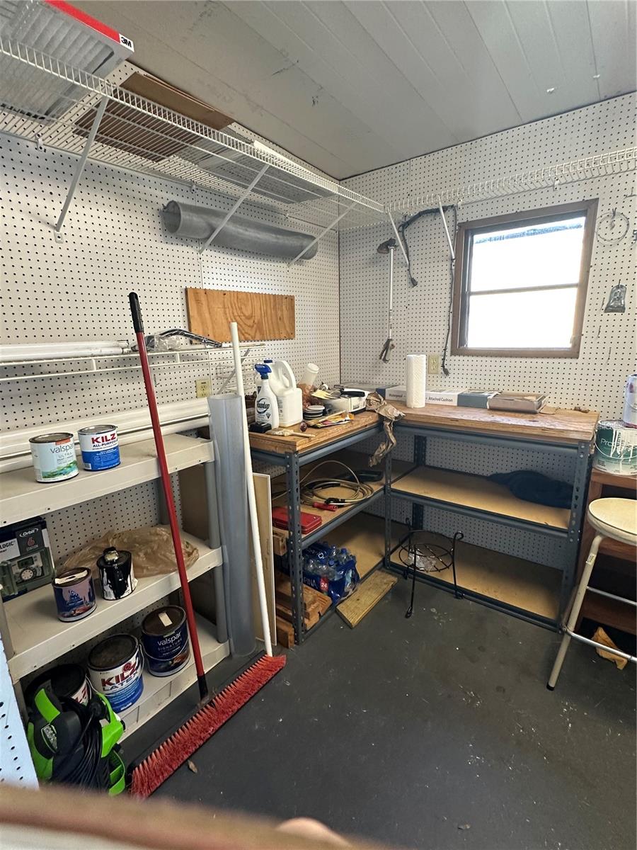 LADY LAKE ORANGE BLOSSOM GARDENS UNIT 11 - Residential