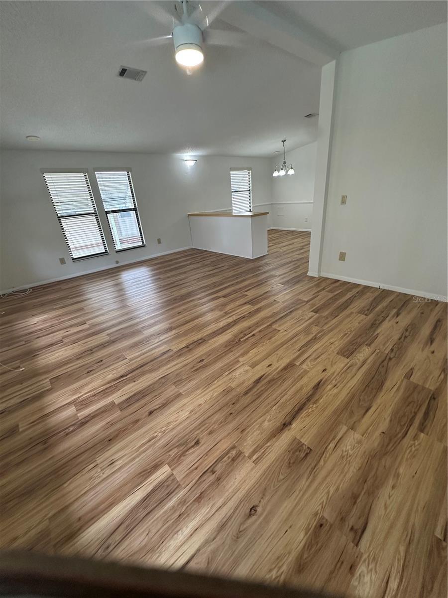 LADY LAKE ORANGE BLOSSOM GARDENS UNIT 11 - Residential