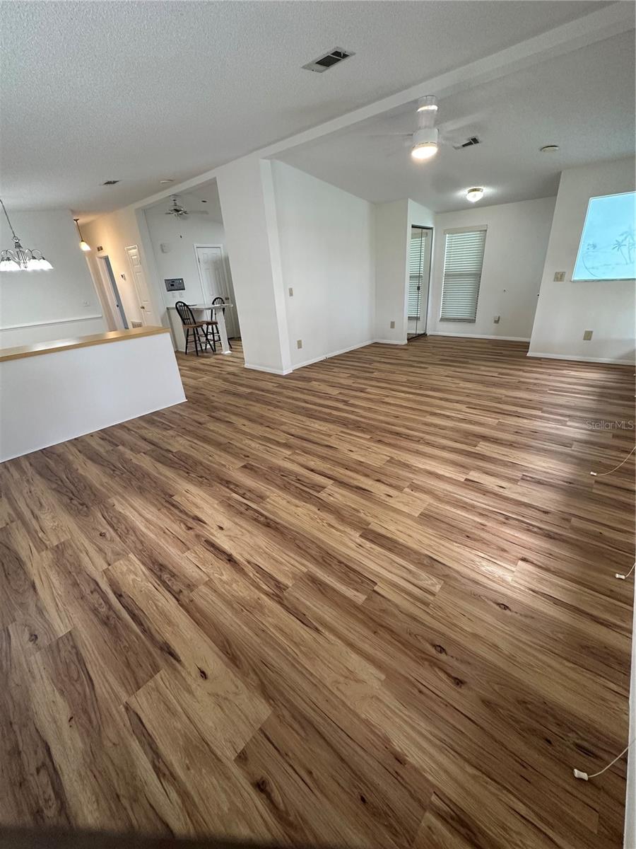 LADY LAKE ORANGE BLOSSOM GARDENS UNIT 11 - Residential