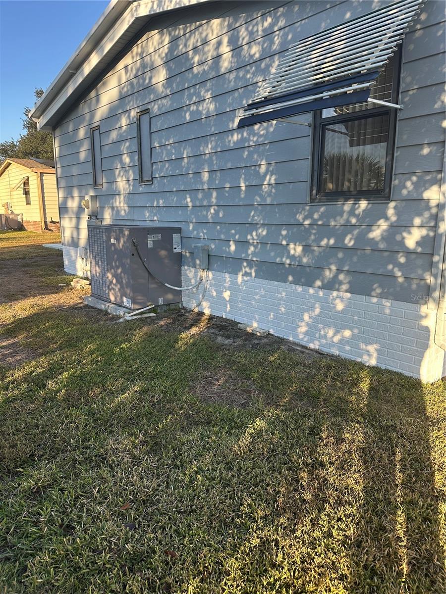 LADY LAKE ORANGE BLOSSOM GARDENS UNIT 11 - Residential