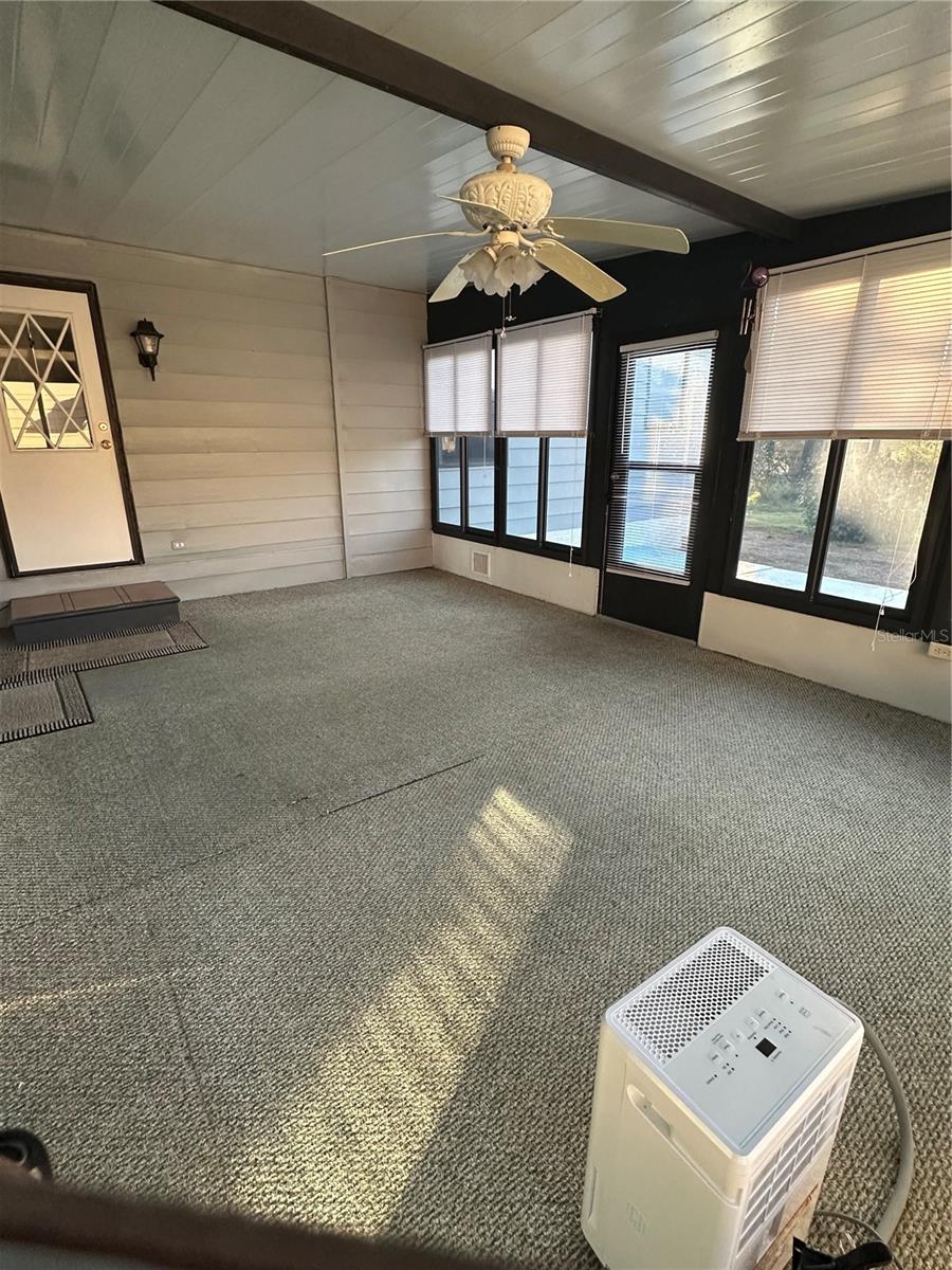 LADY LAKE ORANGE BLOSSOM GARDENS UNIT 11 - Residential