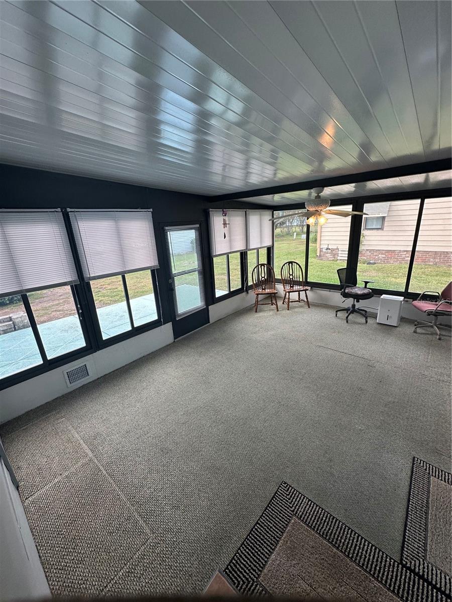 LADY LAKE ORANGE BLOSSOM GARDENS UNIT 11 - Residential