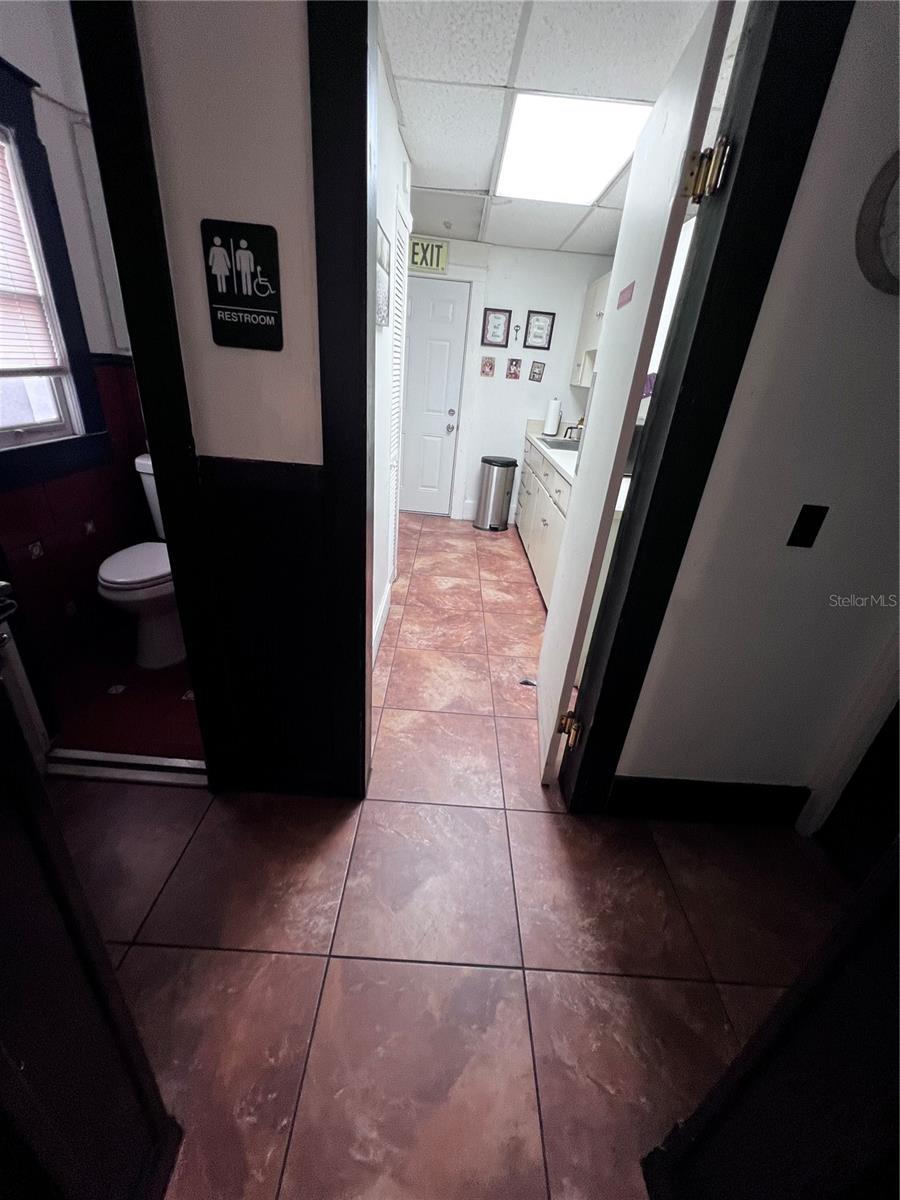 CONCORD PARK ADD - Commercial Lease