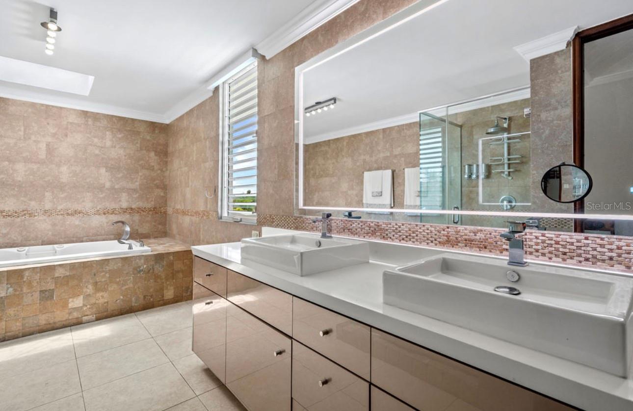 BALDWIN PARK - Residential