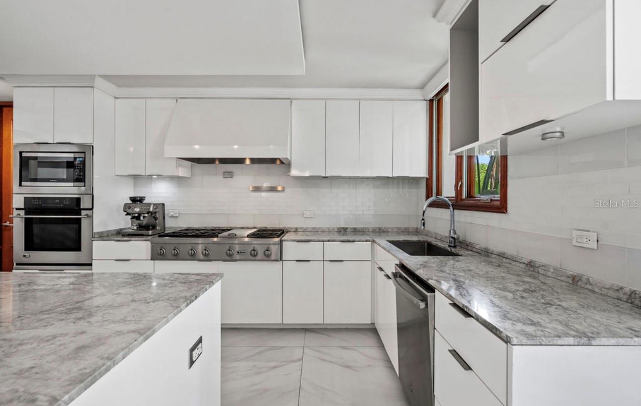 BALDWIN PARK - Residential