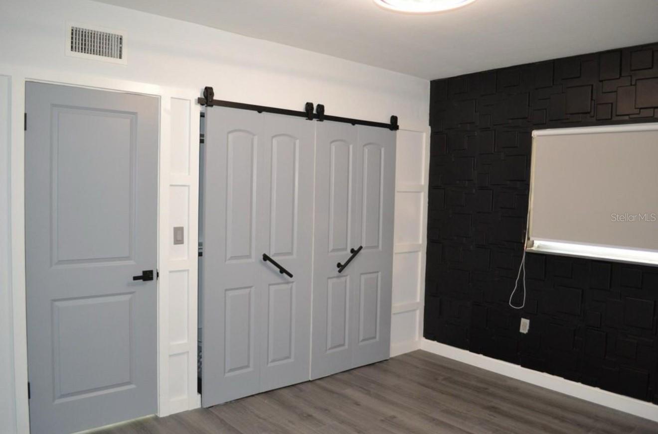 DON CE-SAR PLACE - Residential Lease