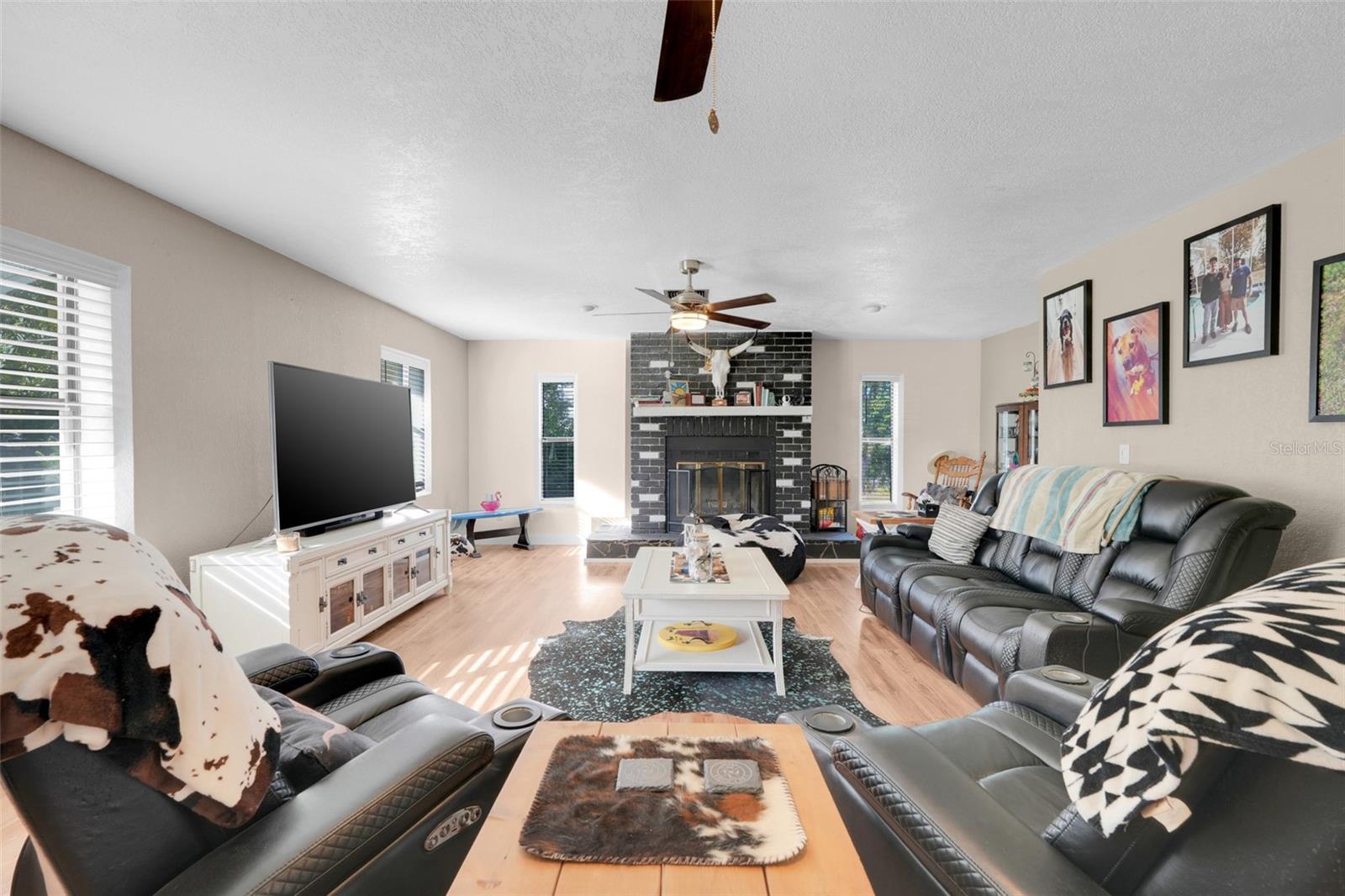 ORANGE SUMMIT - Residential