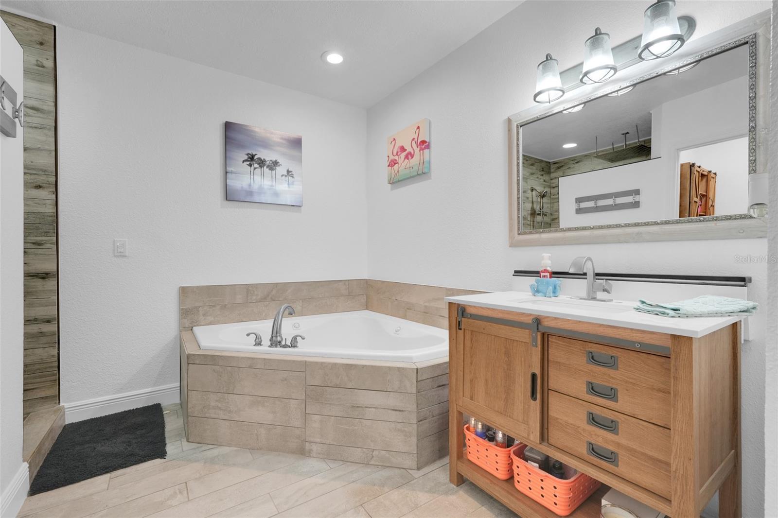 ORANGE SUMMIT - Residential