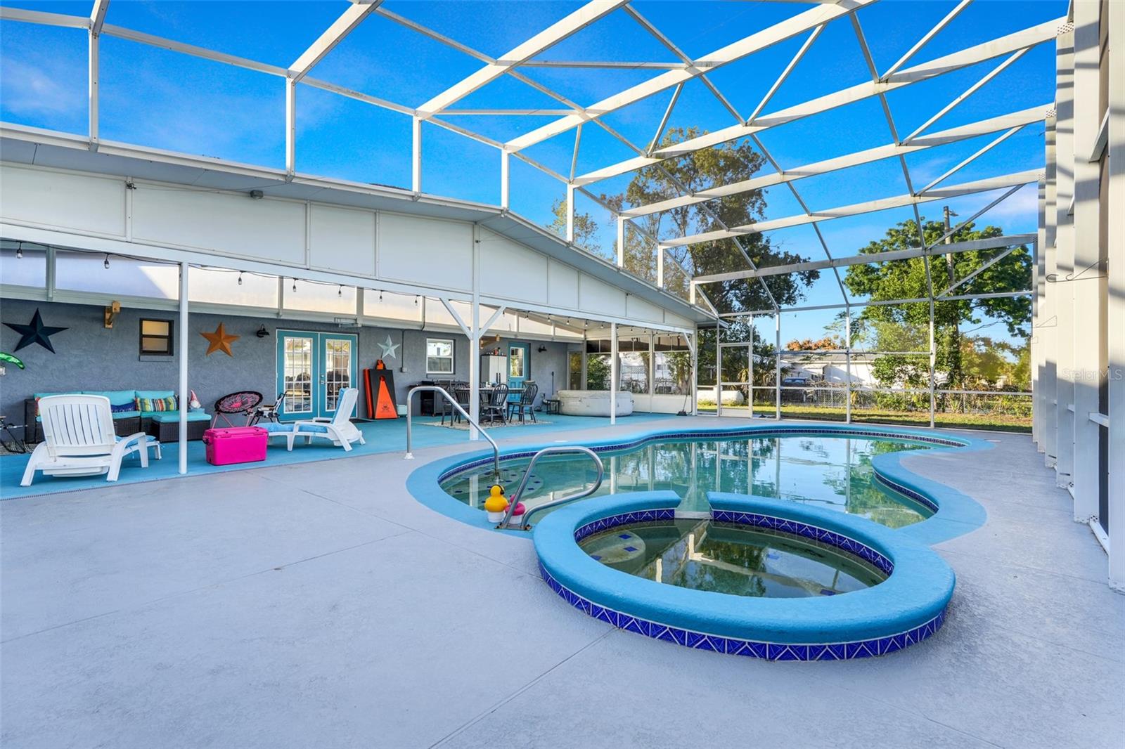 ORANGE SUMMIT - Residential