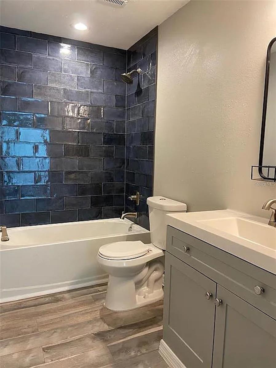 THE GRAND RESERVE CONDO - Residential Lease