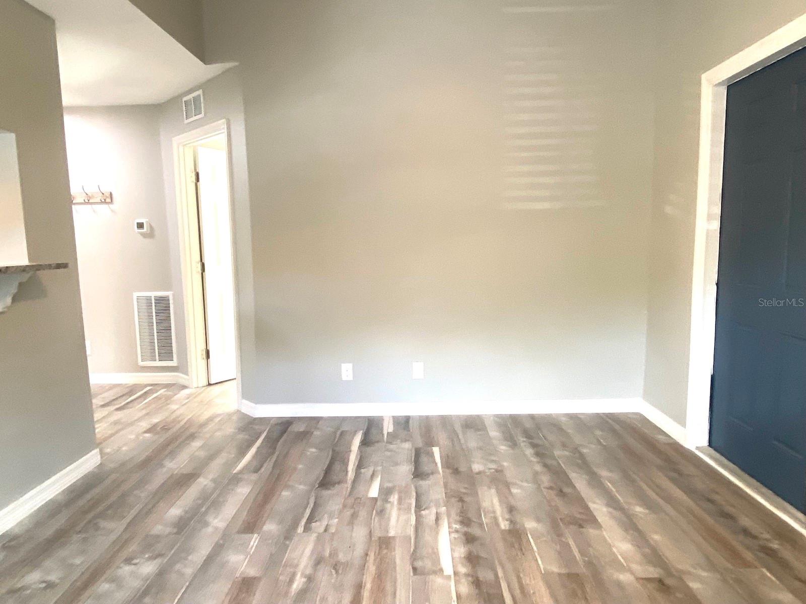 THE GRAND RESERVE CONDO - Residential Lease