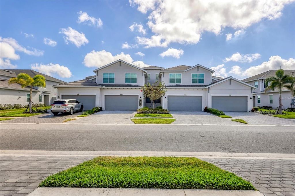 Photo of 17580 Boracay Court #102, Venice, FL 34293 (MLS # N6141120)
