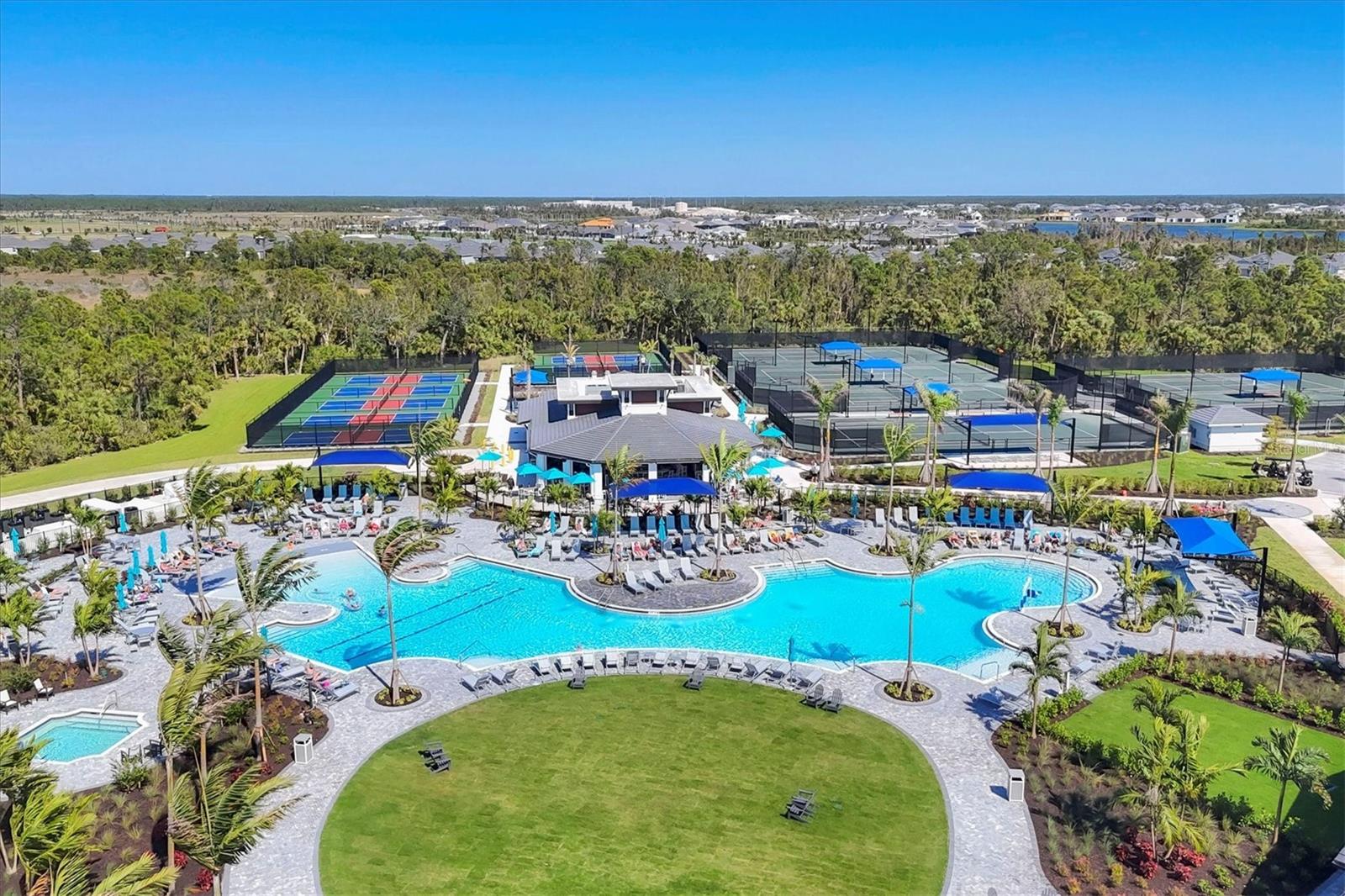 WELLEN PARK GOLF & COUNTRY CLUB - Residential