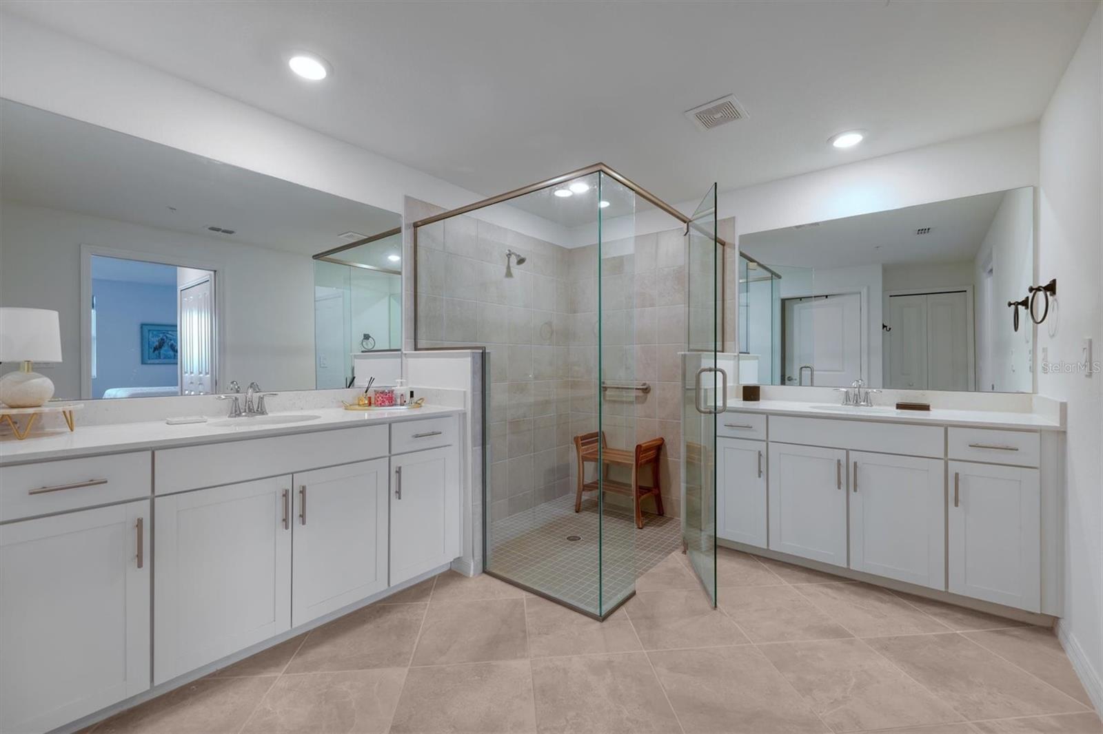 WELLEN PARK GOLF & COUNTRY CLUB - Residential