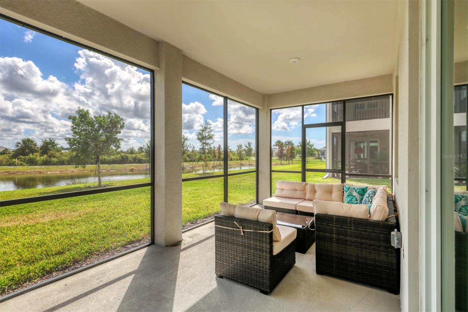 WELLEN PARK GOLF & COUNTRY CLUB - Residential