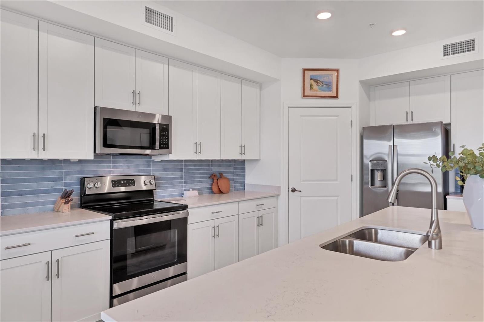 WELLEN PARK GOLF & COUNTRY CLUB - Residential