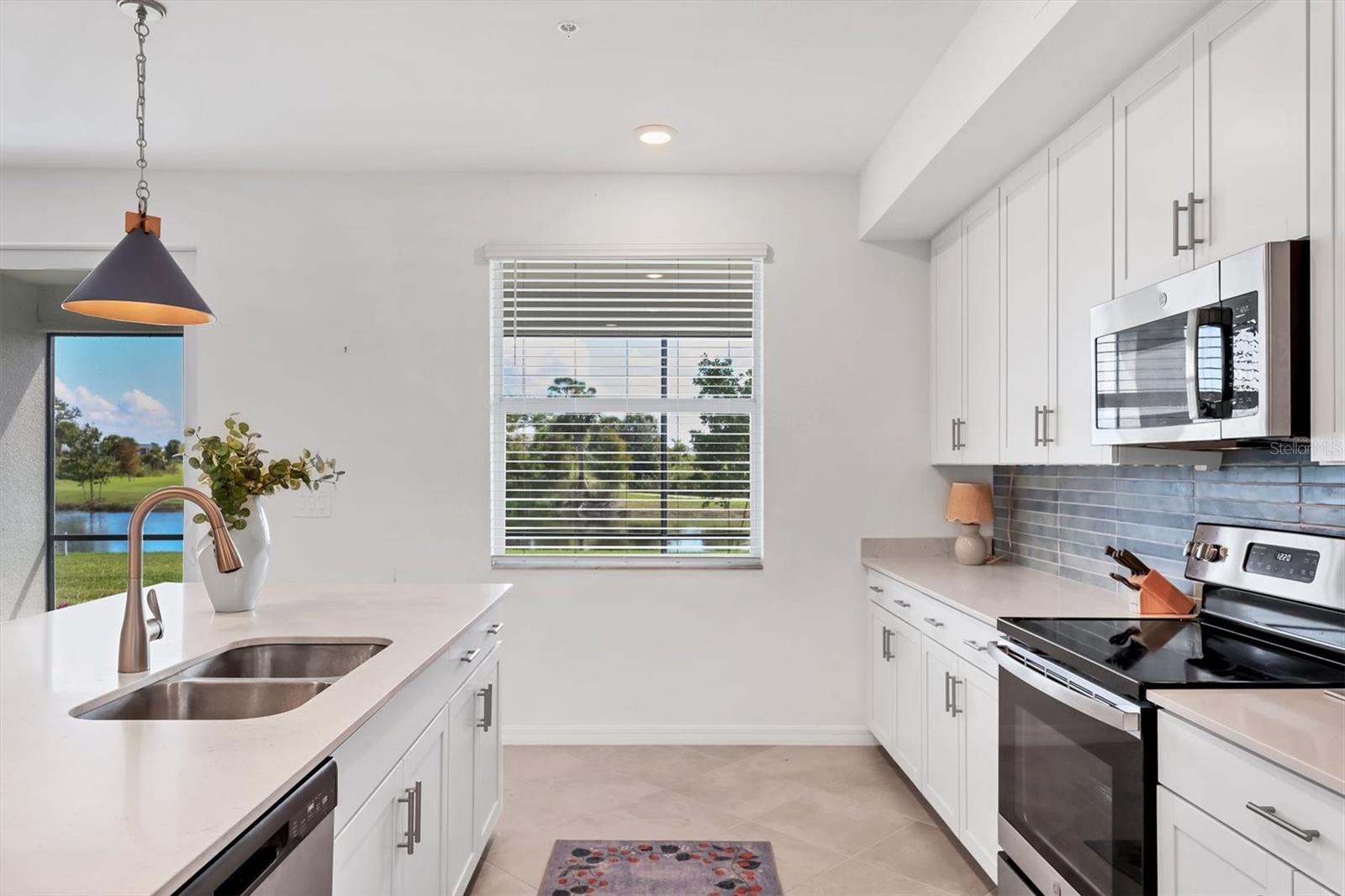 WELLEN PARK GOLF & COUNTRY CLUB - Residential