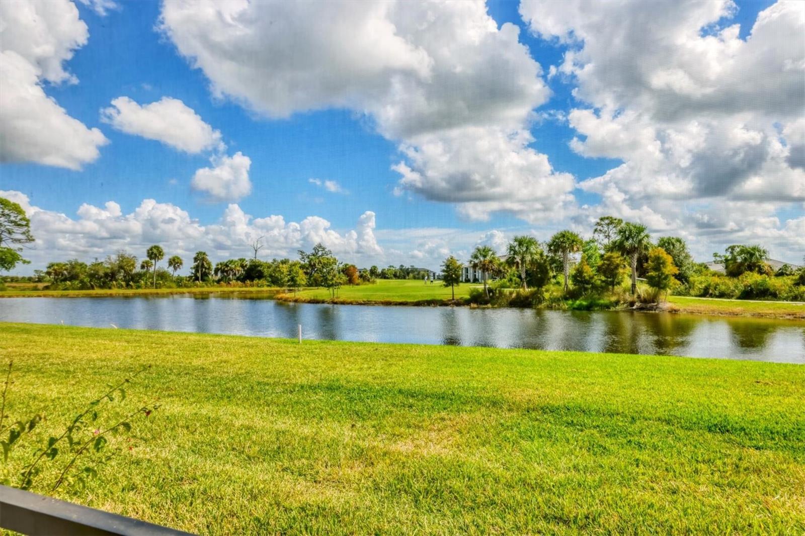 WELLEN PARK GOLF & COUNTRY CLUB - Residential