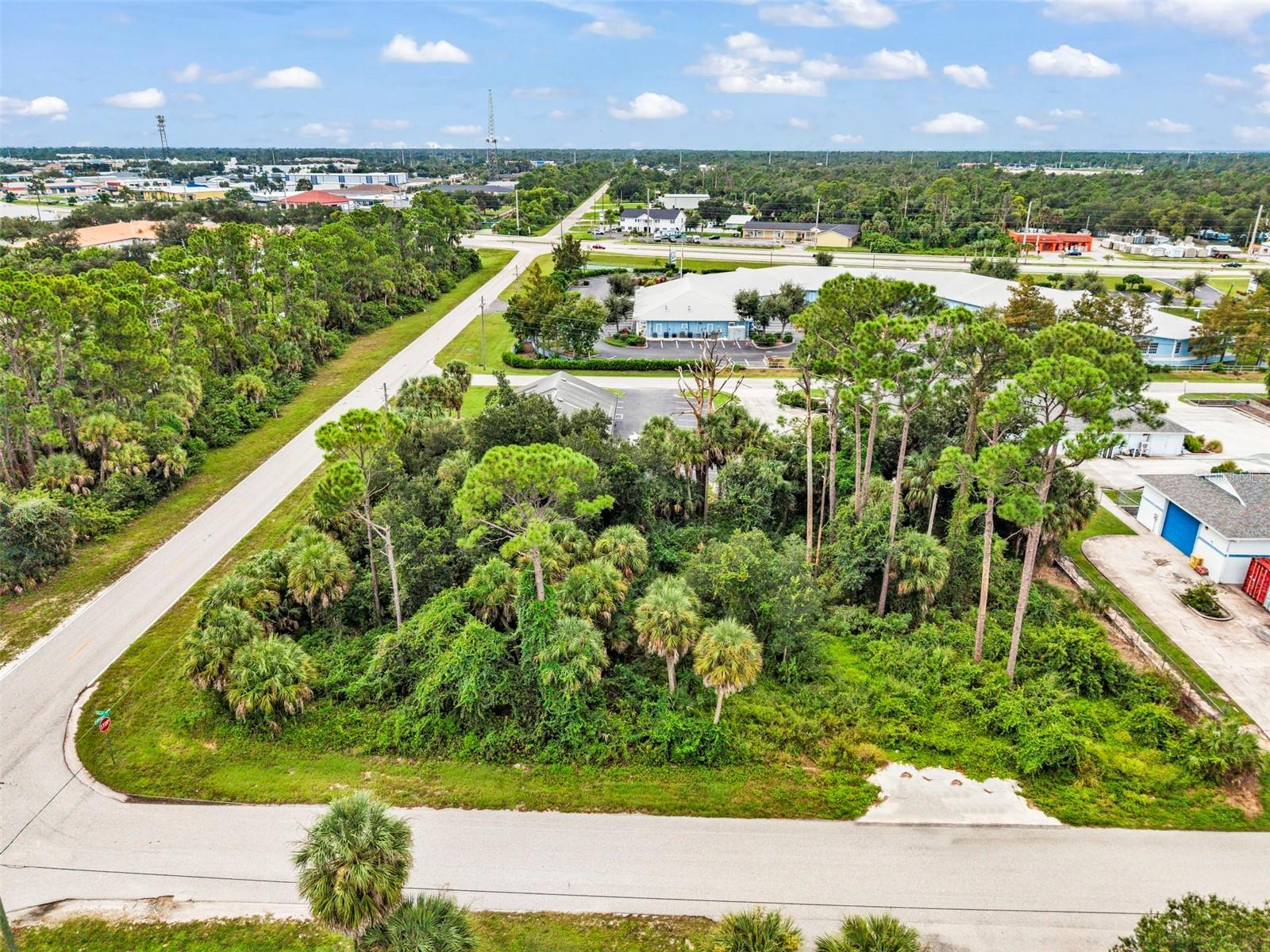 17525 ABBOTT AVENUE, PORT CHARLOTTE, FL, 33954 1 17525 ABBOTT AVENUE