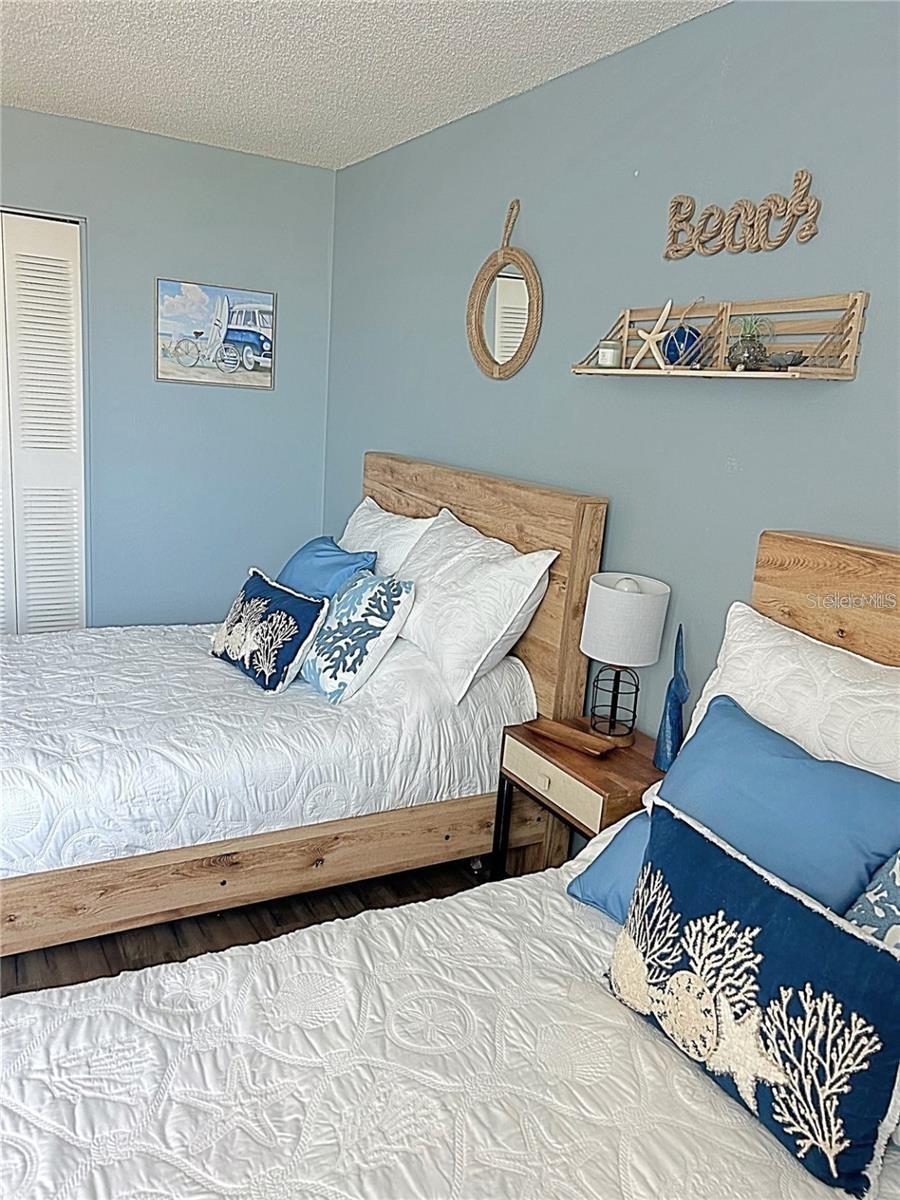 DIAMOND ISLE CONDO - Residential Lease