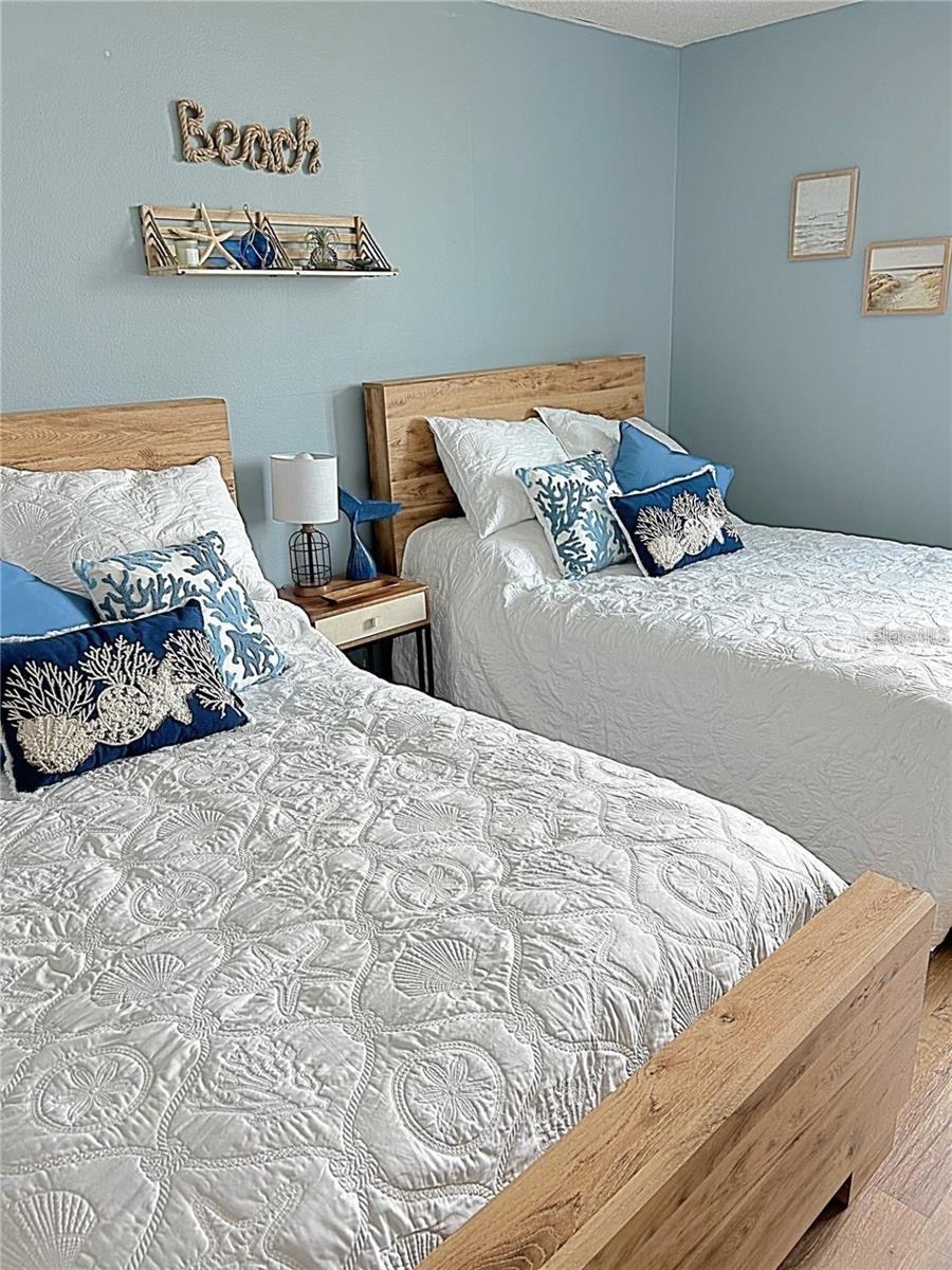 DIAMOND ISLE CONDO - Residential Lease