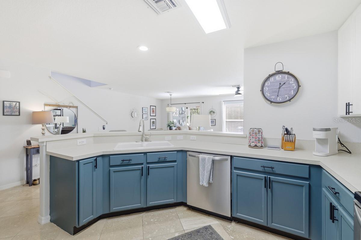 BAYSHORE COMMONS - Residential