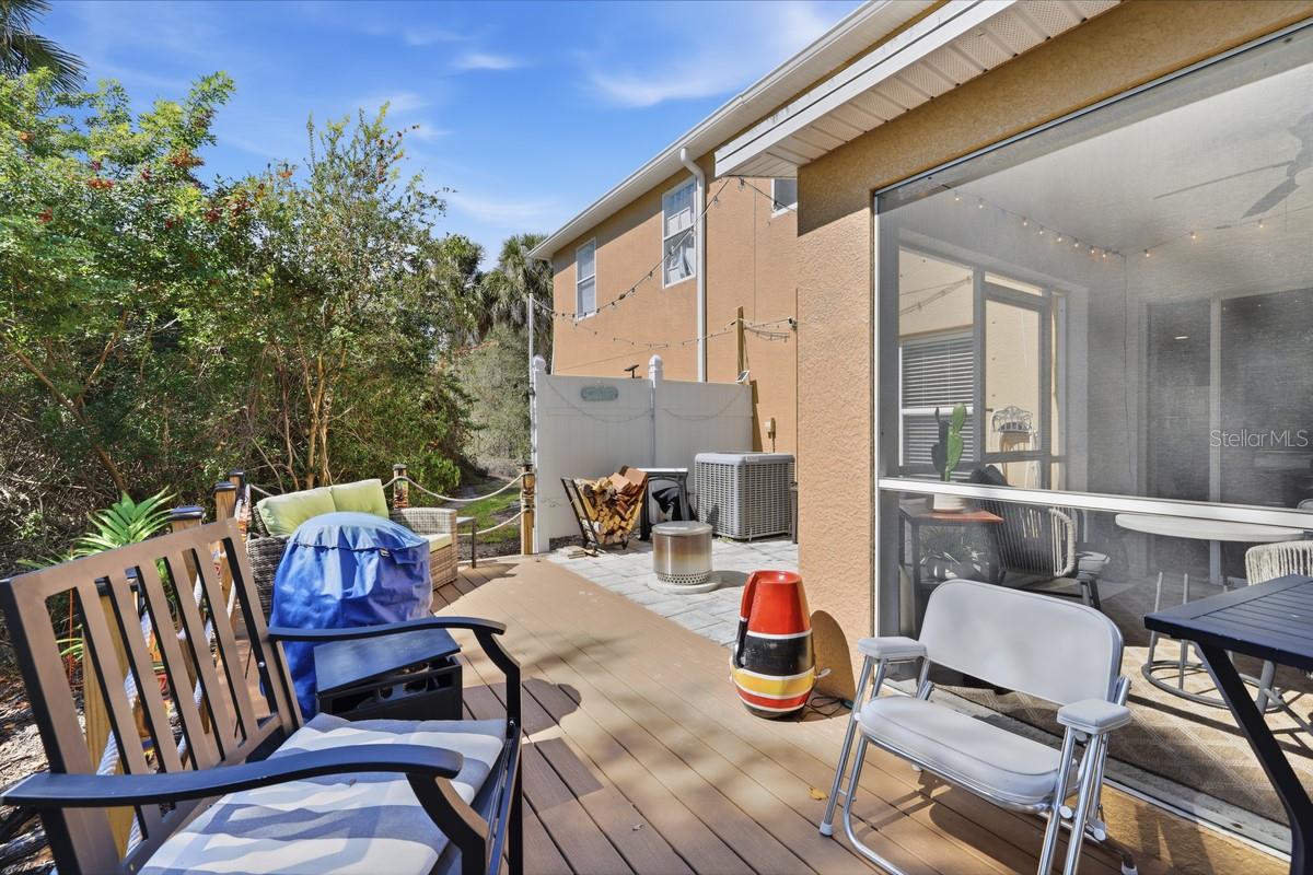 BAYSHORE COMMONS - Residential