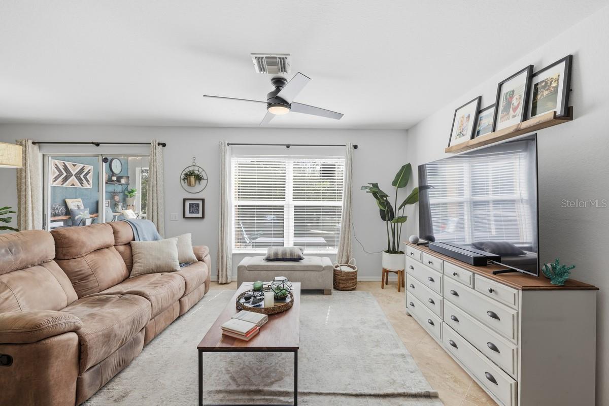 BAYSHORE COMMONS - Residential